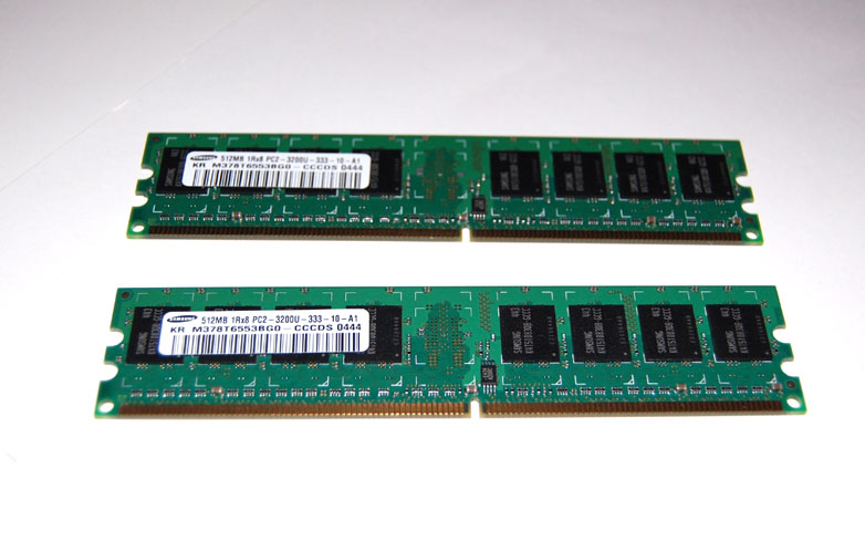 Samsung - 512MB DIMM - 1Rx8 PC2-3200U