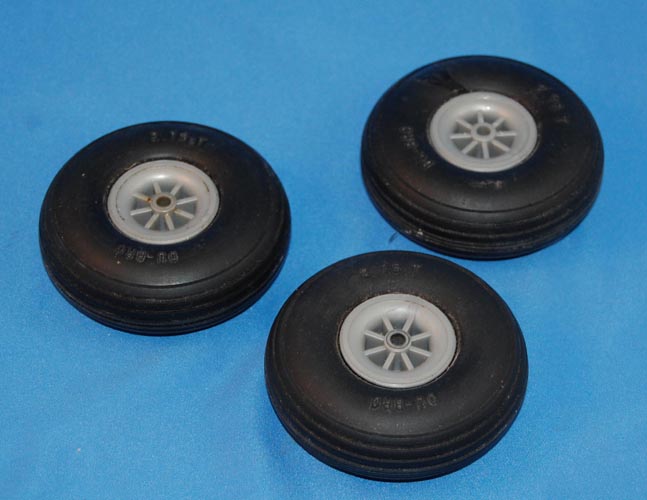 Dubro 2.5in Rubber Plane Wheels